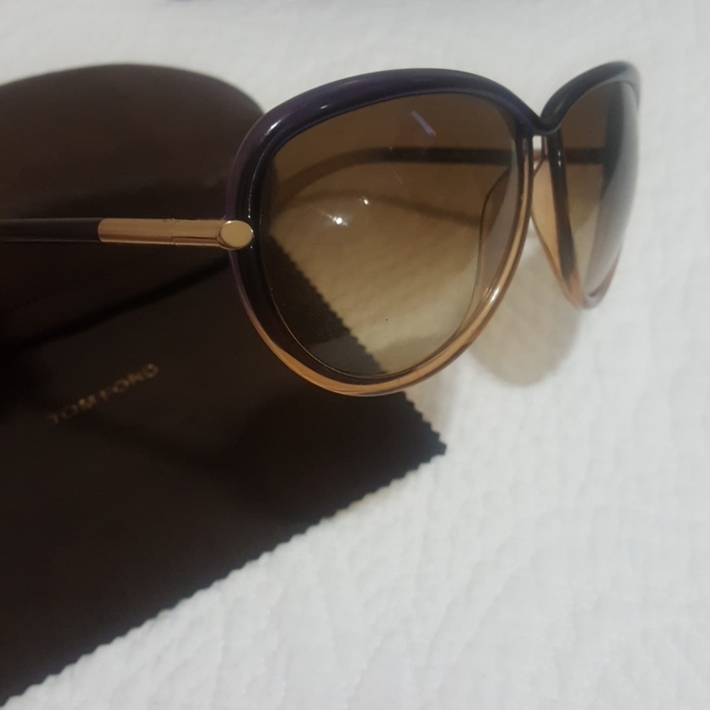 glasses